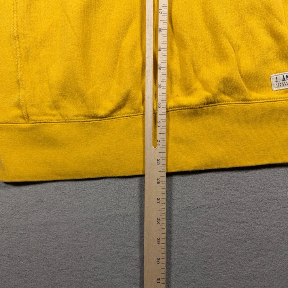 Vintage North Dakota State Sweatshirt Men Medium Relaxed Yellow‎ Bison Y2K